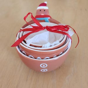 gingerbread bread Christmas ceramic measuring cups