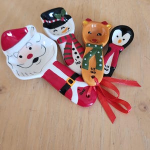 Christmas ceramic measuring spoons