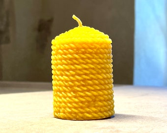 Cord candle made of beeswax