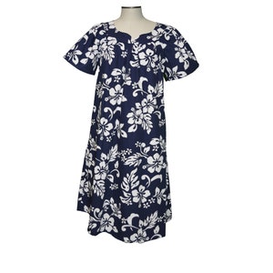 Muumuu 100% Handmade in Hawaii -USA | Original Hibiscus Navy Cotton Knee-length Muumuu with Pockets | muumuu dress plus size