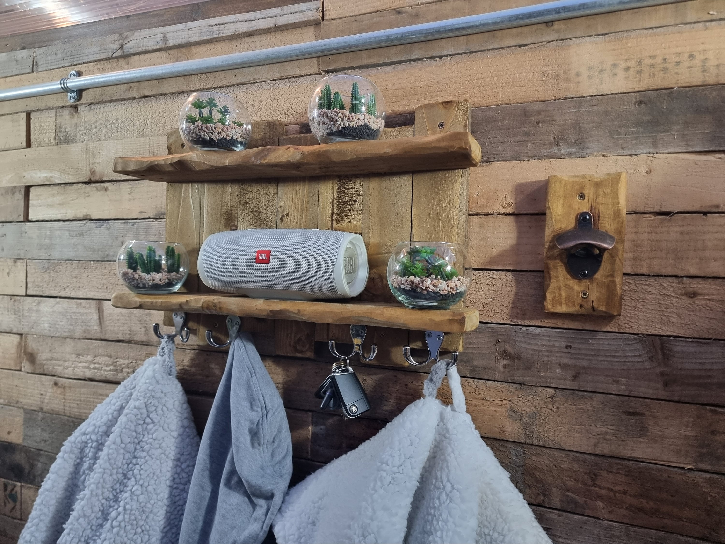 7 Pane (RH) Hot Tub Robe Hanger Hand Made Wooden Rustic Hot Tub Robe ...