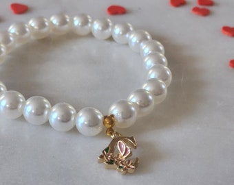 Girl's Pearl Beaded Bracelet, Floral Initial Bracelet, Personalized Pearl Bracelet, Mommy Daughter Initial Bracelet Set, Communion Gift