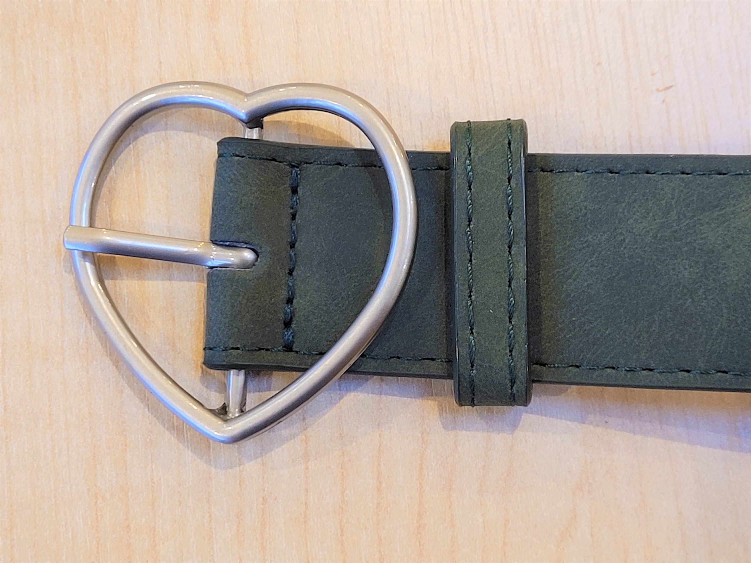 Mサイズ　　HUMAN MADE Heart Leather Belt HUMAN MADE HEART LEATHER BELT – HUMAN MADE Inc.
