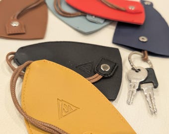 Slim Vegan Leather Key Case, Retractable, Pull Type, Multi Colours, Colorful Keychain, Key Protector, Keeps Keys Secure, Colourful Key Ring