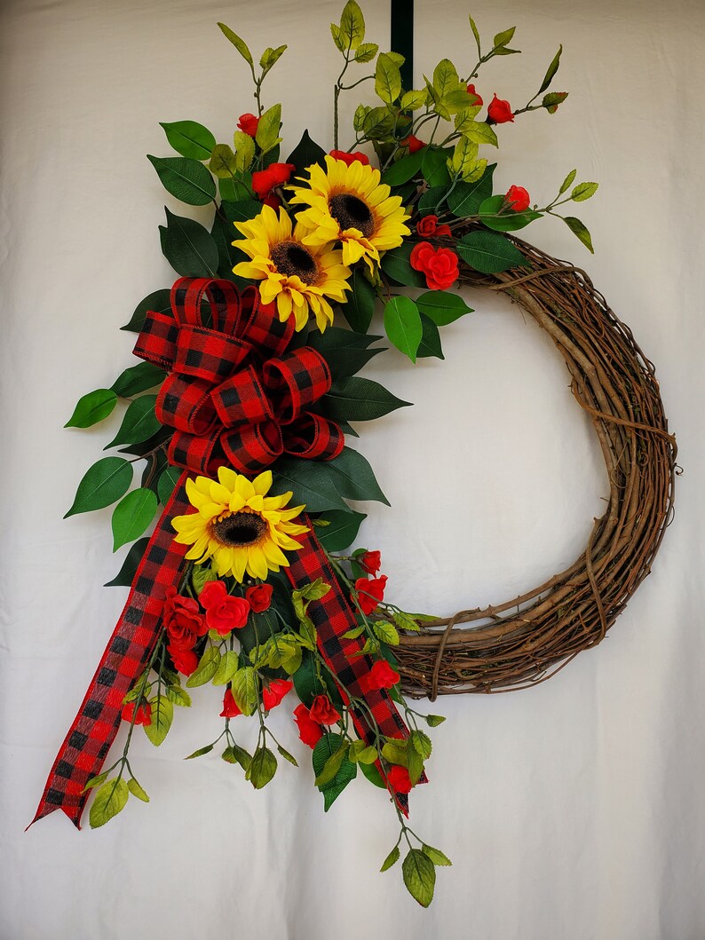 Sunflower and Red Rose Wreath for the Front Door Hanger, Buffalo Plaid