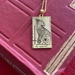 Der Magier Tarot-Karten-Halskette Gold oder Silber, Tarot-Schmuck, Neujahrsgeschenk, Tarot-Anhänger-Halskette, Geschenk für Weihnachten