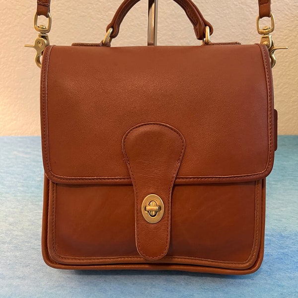 Vintage Coach Station Bag 5130 British Tan NICE Condition!