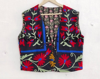 Veste courte Suzani Vest faite à la main Veste courte brodée à la main Plus Taille | Cadeau spécial de Noël d'automne du Cachemire ouzbek Crewel pour elle