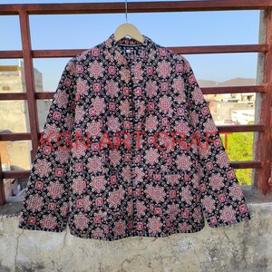 Veste matelassée ajrakh, veste matelassée en coton que les femmes portent sur le devant, passepoil à rayures kimono ouvert sur le devant, manteaux, nouveau style, vêtements bohèmes double face image 1