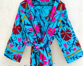 Chaqueta larga bordada a mano Suzani / Winter Boho Uzbek Kashmir Crewel / Regalo especial de Navidad / Clásico elegante azul y rojo floral