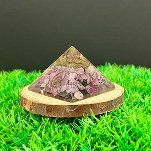 Rubinorgonitpyramid, kopparinlindad kvartsgenerator, handgjord energikristalldekor, helande meditator, inflyttningspresenter, EMF 5G