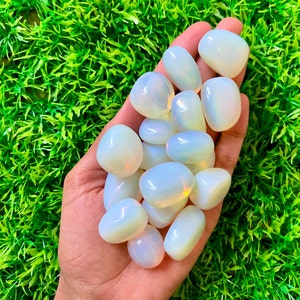 Piedra de opalita de palma / Opalite Tumbles / Cristal caído / Piedra de bolsillo de Opalite / Piedra de preocupación / Altar sagrado / Kit de regalo de Tumble / Ópalo