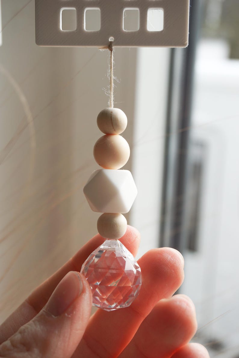 Frühlingsdeko Sonnenfänger | Fensterdeko | Achtsamkeit Geschenk | Sun Catcher | Hygge | Skandi Look | Yoga | spirituelles Geschenk 画像 4