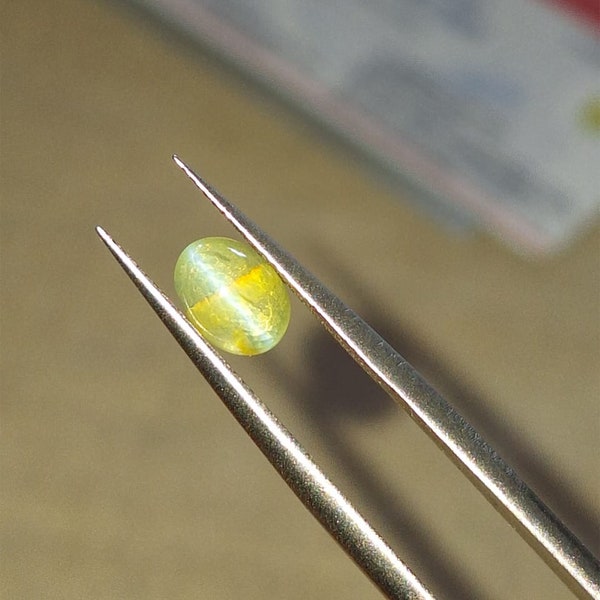 Chrysoberyl Cats Eye 1.27 Carat  | 100% Natural Sri Lanka Gemstone  |  Village-Mined Gemstones  Direct to You - Sri Lanka