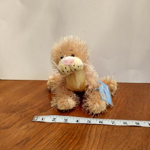 Webkinz LIONESS HM 193// Brand New With Sealed Code