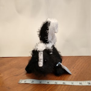 Webkinz SKUNK HM 213// Brand New With Sealed Code