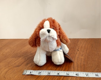 Webkinz Lil'Kinz Basset Hound HS 013// Brand New With Sealed Code