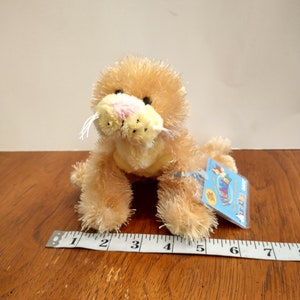 Webkinz Lil&#39;Kinz Lioness HS 193// Brand New With Sealed Code