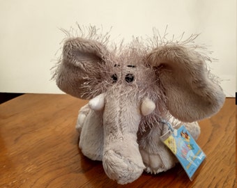 Webkinz Elephant HM007/ Brand NEW With Unused Code ( Last