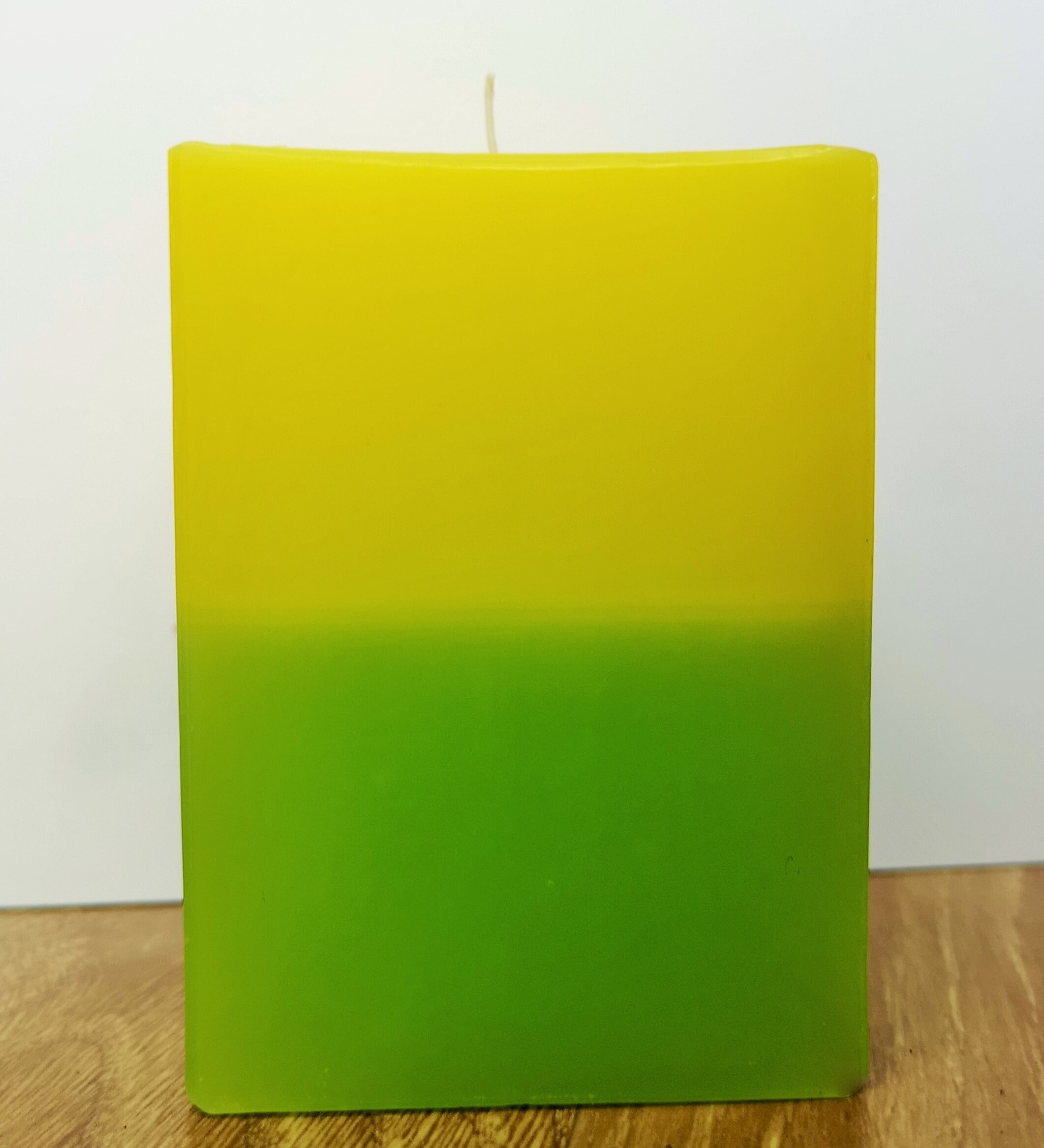 Intuitive candle Yellow/Green 779 cm Etsy