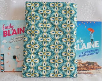 Quilted pocket book pouch - Book cover - Book case - Geometric patterns