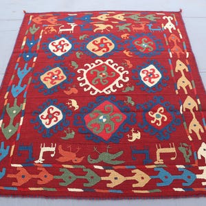 Arazzo Suzani da parete 5'1x5'7 Ft - Decorazione per soggiorno - Copritavolo Suzani ricamato, copriletto fatto a mano, arazzo da parete Suzani colorato immagine 1