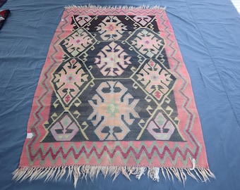 4'3x6'6 ft Antique Kilim Rug, One of a Kind Handmade Kilim Veg Dyes Wool Rug, Vintage Afghan flatweave Rug, Red Turkmen Soumak Geometric Rug