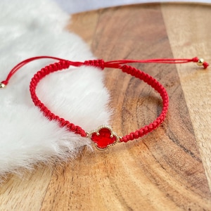 Red 4 Leaf Clover Bracelet, Crystal Glass Clover Charm with 18K Gold Plated Edge, St Patrick&#39;s Day Gift, Wish Gift, Good Luck, Friendship