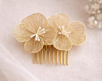 Goldener Haarkamm mit Blume – Boho-Chic-Hochzeitsaccessoire, Haarschmuck für Damen, elegante Abendfrisur