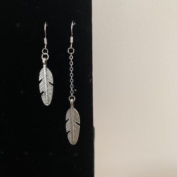 Boucles d'oreilles Asymétriques, boucles d'oreilles plume en argent, Boucles d'oreilles plume acier inoxydable, amérindienne.