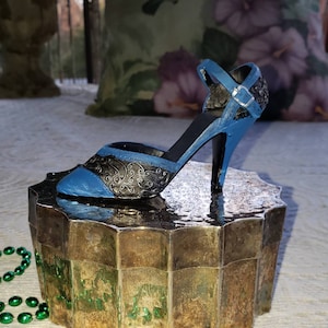 Miniature Collectible Women&#39;s Shoe High Heel Figurine Ornament Decoration Gift for Shoe Lovers