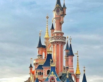 Disneyland Paris personalized travel itinerary // transport, Disney Parks, tickets, attractions