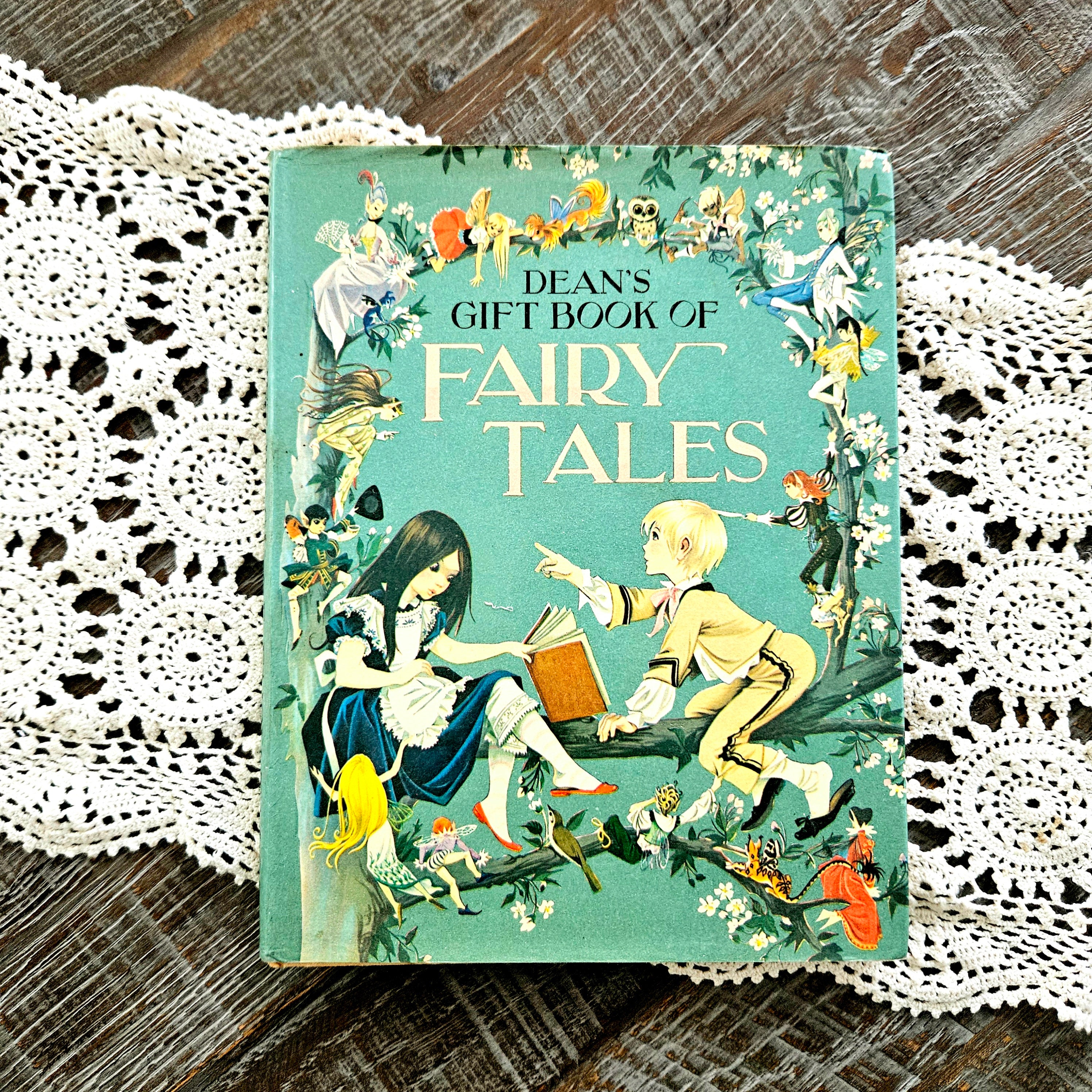 【稀少本】　DEAN'S GIFT BOOK OF FAIRY TALES Dean's Gift Book of Fairy Tales: Johnstone, Janet & Anne