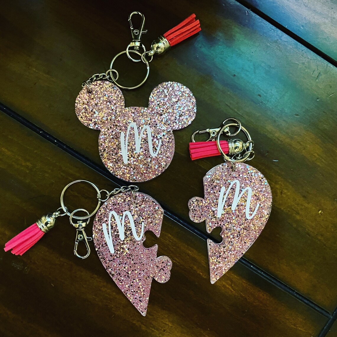 Custom acrylic keychain Picture Glitter Custom keychains ...