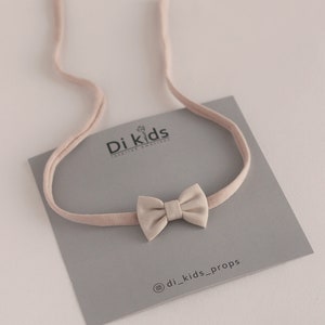 Beige newborn headband Neutral bow newborn tieback Delicete bow newborn Small bow newborn Headband for photography Photoshoot tieback