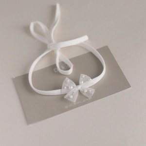 White tulle newborn tieback Pearls newborns headband Photography props Photo prop Christening headband Delicate newborn headband Baby bows