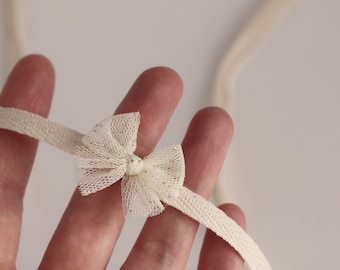 Ivory little bow newborn headband Newborn tieback Small bow baby girl photo shoot Tulle headband fot newborn photography Small delicate bow