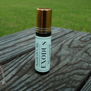 Exodus anointing oil 10 ML Roll on bottle amber glass (choice of color cap) ~aceite de ungir