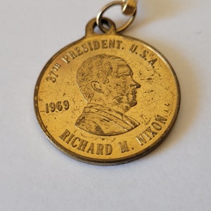 Jfk medallion - Etsy 日本