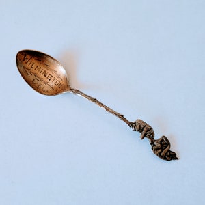 Willington Delaware- P&B Sterling Silver Souvenir Spoon