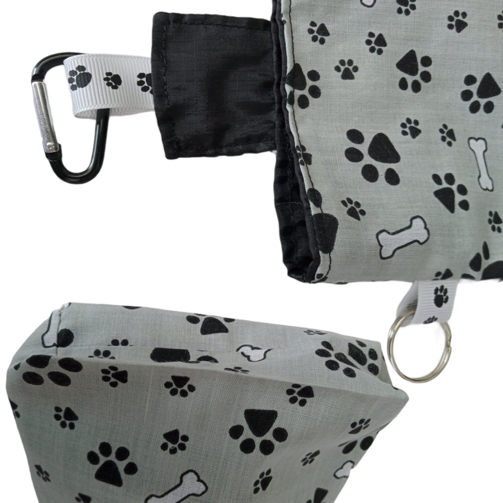 Dog Treat Bag With Waterproof Lining, Fastening, Small Carabiner and Split Ring Dog