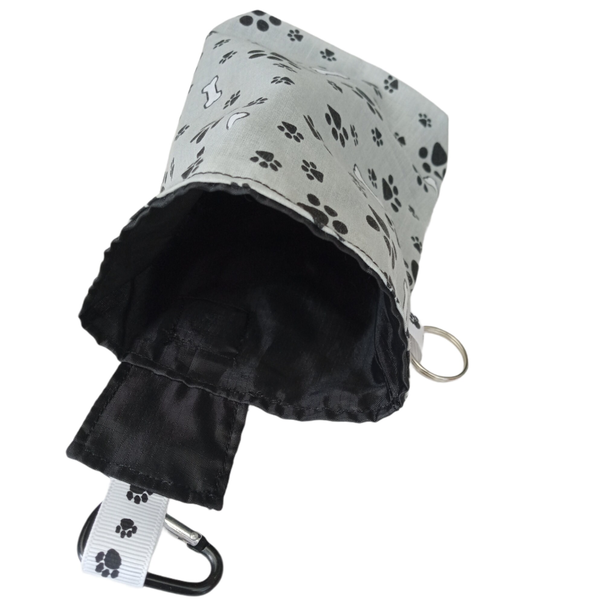 Dog Treat Bag With Waterproof Lining, Fastening, Small Carabiner and Split Ring Dog