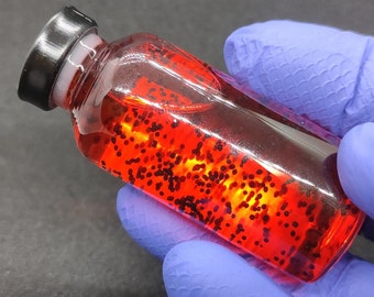 Resident Evil Las Plagas Vial: Umbrella Corporation Biohazard Prop