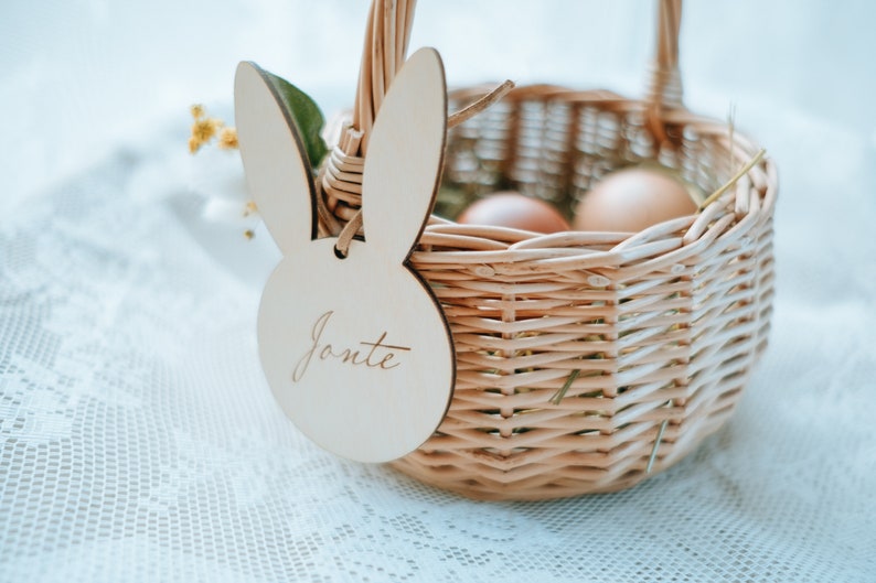 Personalisierten Anhänger für Osterkörbe und Blumenstreukörbe Osteranhänger Osterdeko Holz Einkaufskörbchen Blumenmädchen Blumenkinder Bild 8