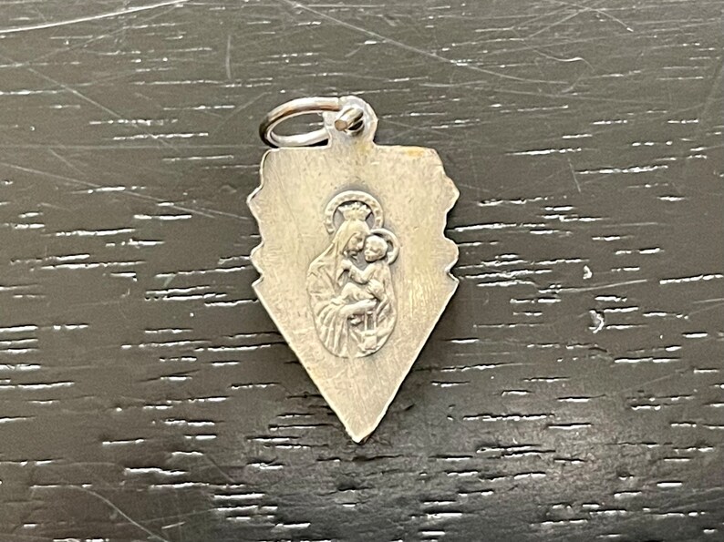 Vintage Sacred Heart of Jesus Medal: Silver Tone Religious Pendant - Etsy