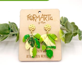 Emma 006 // elegant, handmade, green patterned, glittering drop earrings in leaf shape made of polymer clay and gold-plated stainless steel