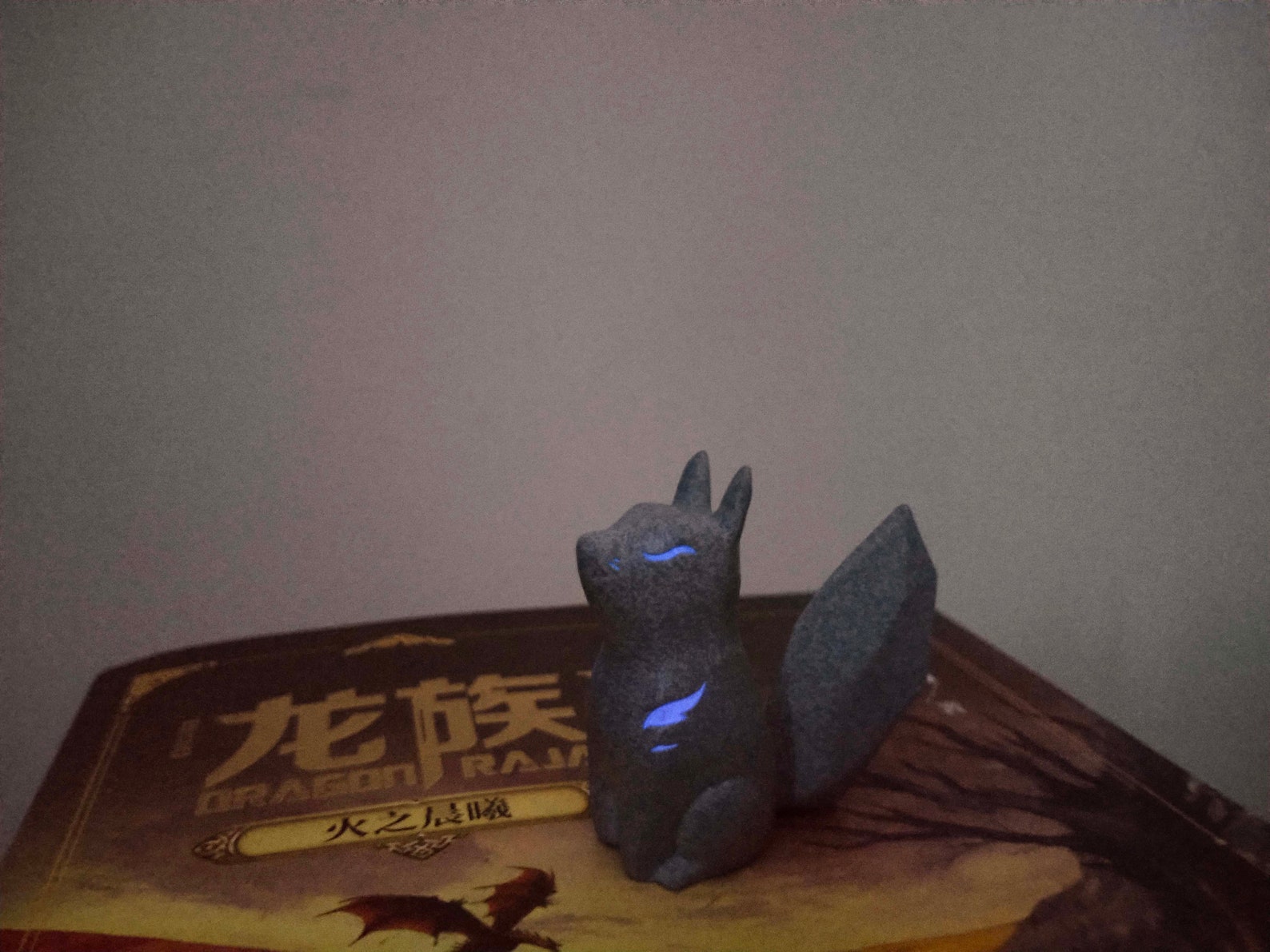 Genshin Impact Kitsune Statue Glow In The Dark Inazuma Fuchs Etsy