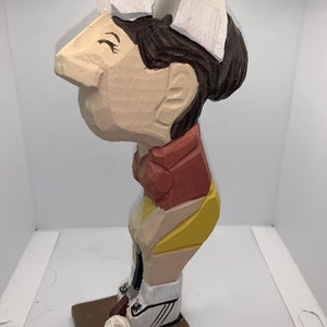Female Golfer Wood Carving Figurine - Peeper