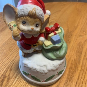 Christmas Music Box - Mouse