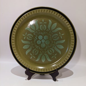 Vintage 1970s Stonecraft Avocado Green Server Plate – Japanese Geometric Design